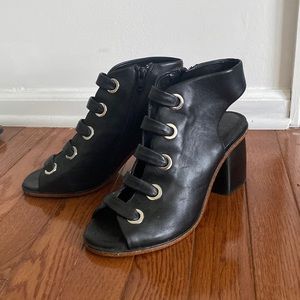 GB leather grommet detail shooties